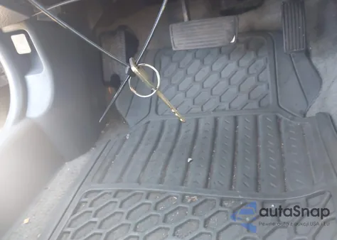 2000 Honda Civic Lx from USA, damaged, VIN 1HGEJ6679YL035044